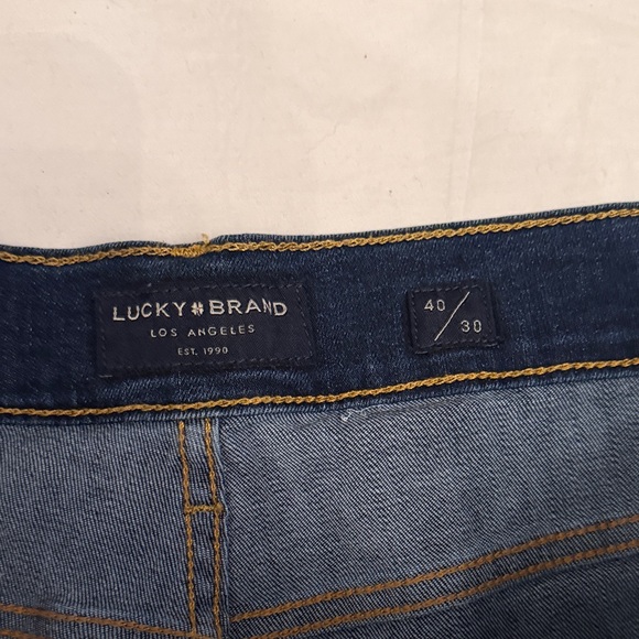 Lucky Brand Men's Dark Indigo Straight Jeans - Picture 2 of 10